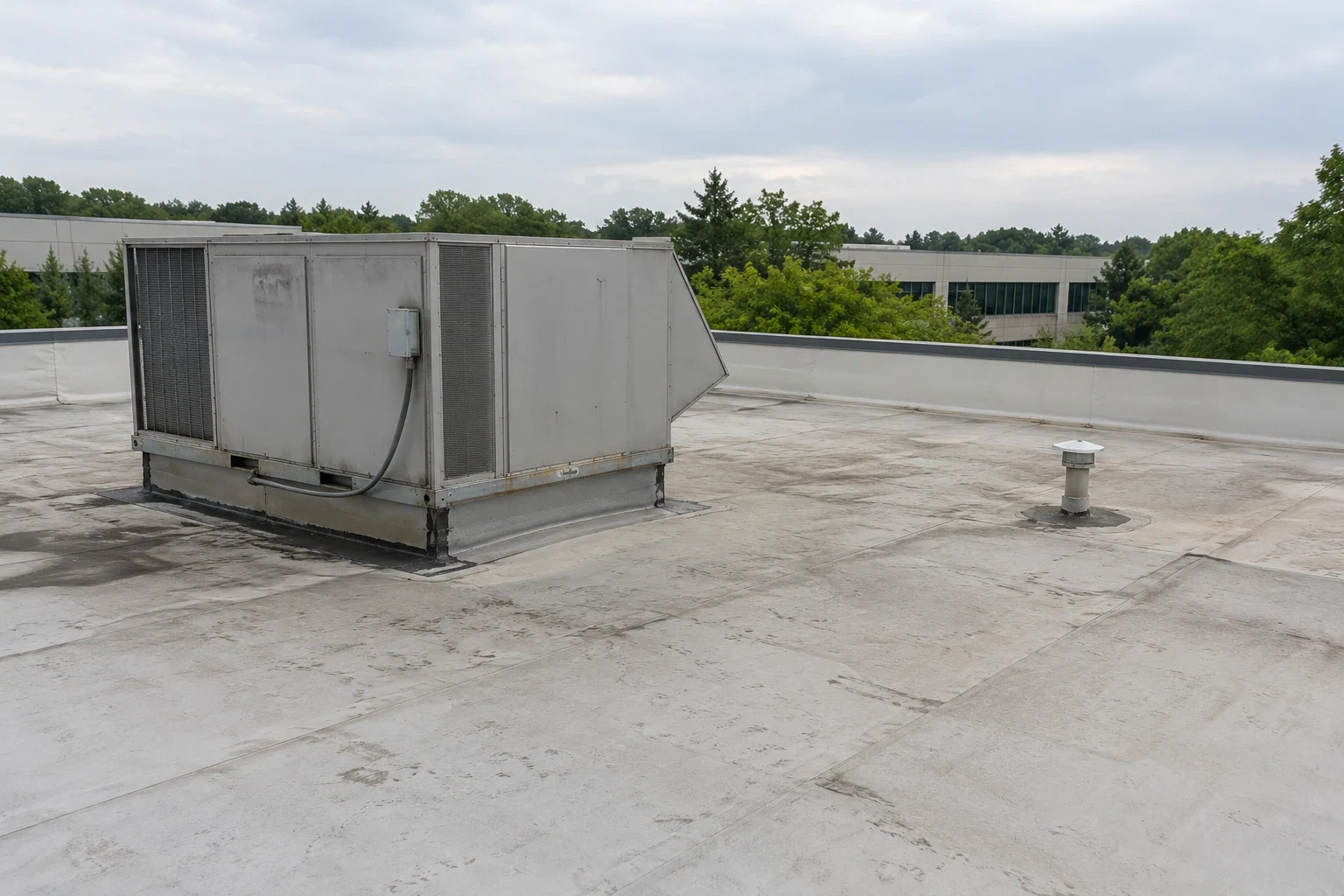 Commercial roofing in Richardson, TX