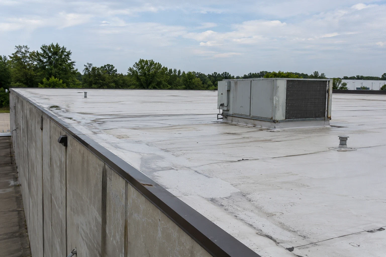 Commercial roofing in Richardson, TX
